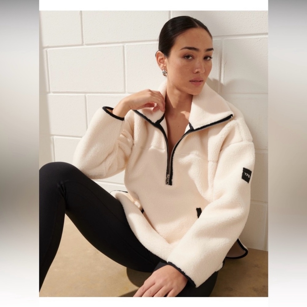 Women's Cream Abercrombie YPB NeoFleece Half Zip NWOT